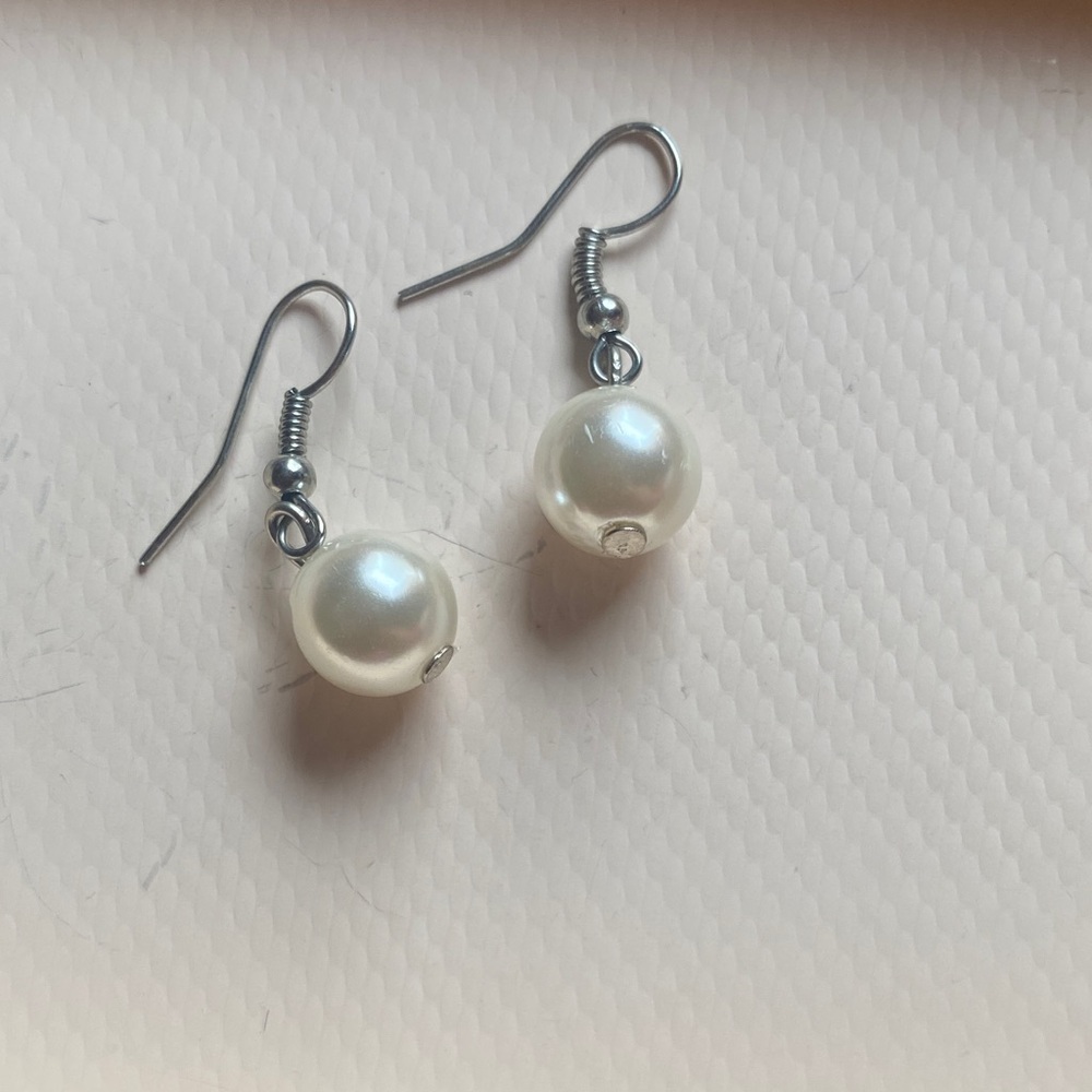 Elegant Pearl Drop Earrings